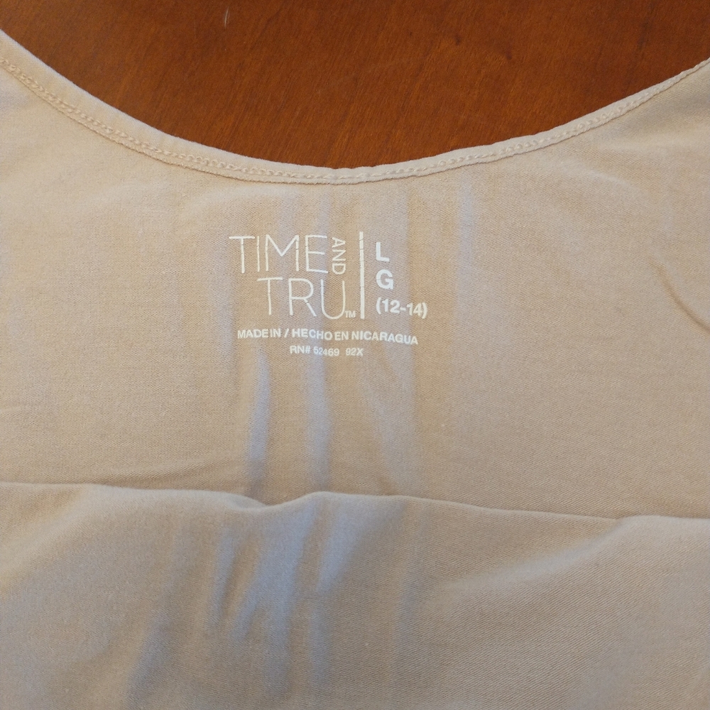 🌺TIME AND TRU STRAPLESS CAMI - Picture 4 of 7